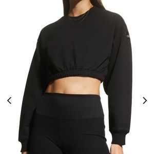 Alo devotion, crewneck pull over. Black. New with tags on.